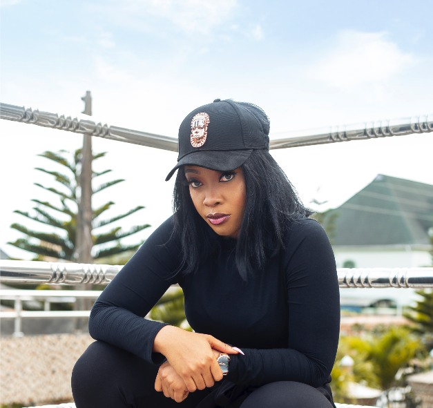 Queen Idia Black Backless